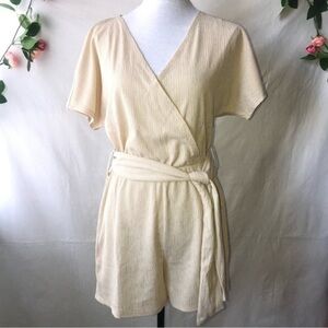 H&m Beige Cream Gold Cross Front Short Sleeve Belted Shorts Romper NWT Size S